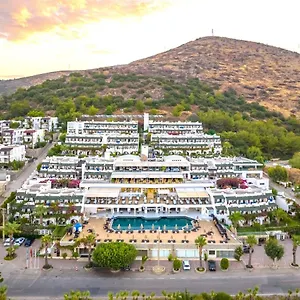 forever-club.aegeanhotels.net/