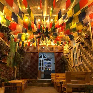 hello-ktm-hostel.hotels-kathmandu.com/